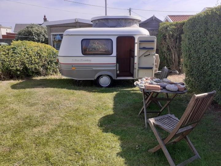 Sundial Cottage Eriba Caravan Norwich Luaran gambar